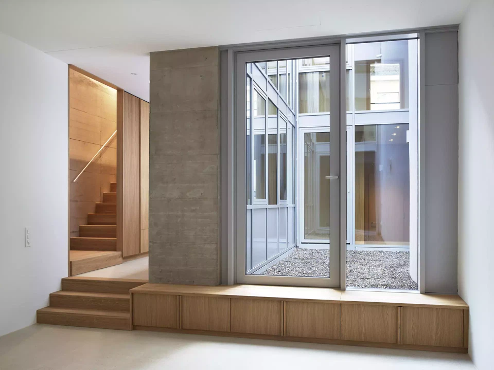 Wohnzimmer, Blick zum Lichthof