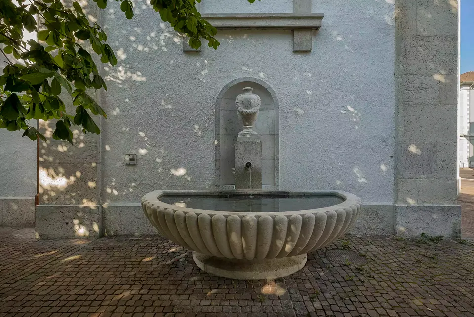 Brunnen