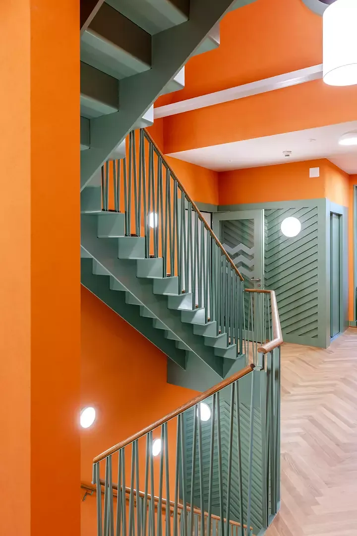 neue Treppe