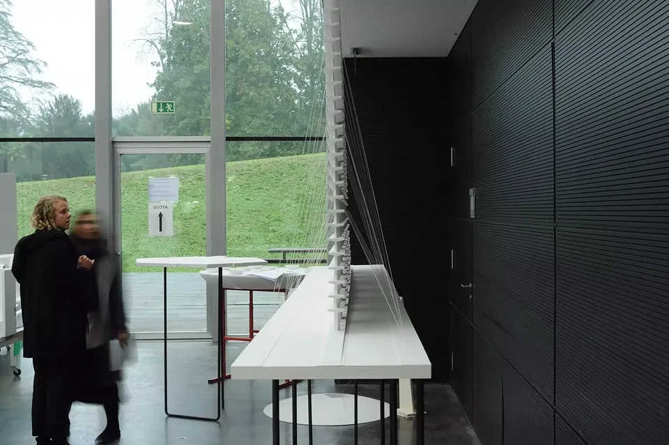 1_6_Linear_Highrise_Modell_2