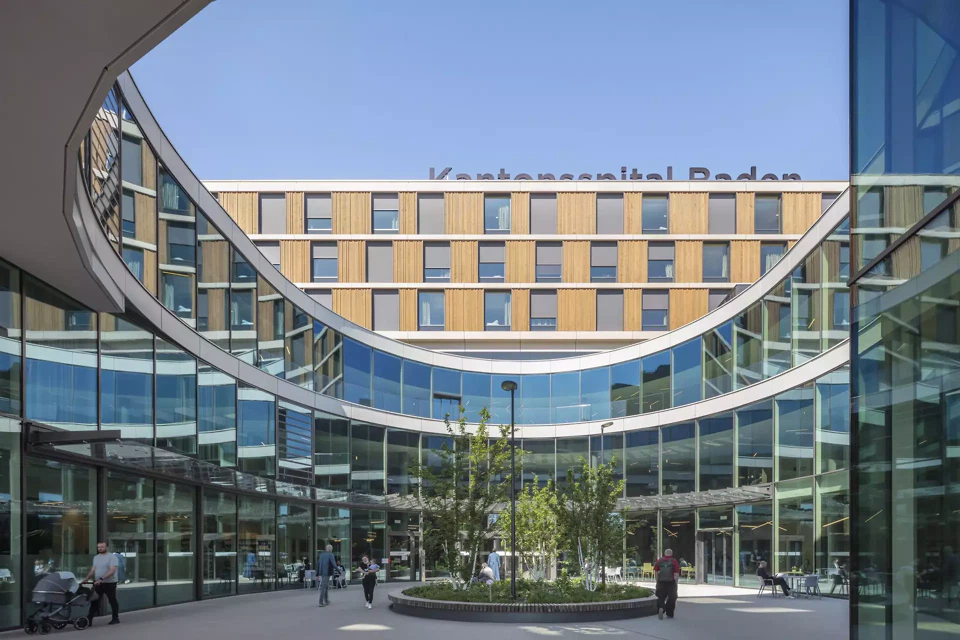 Haupteingang des Kantonsspitals Baden