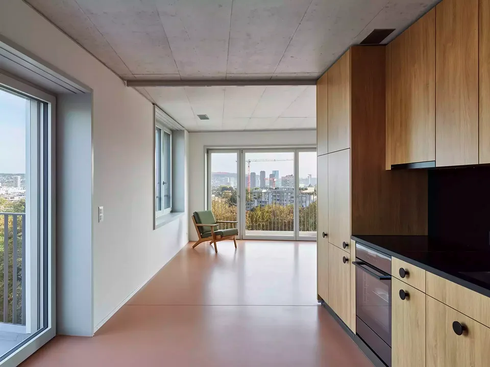 Studio, Haus D