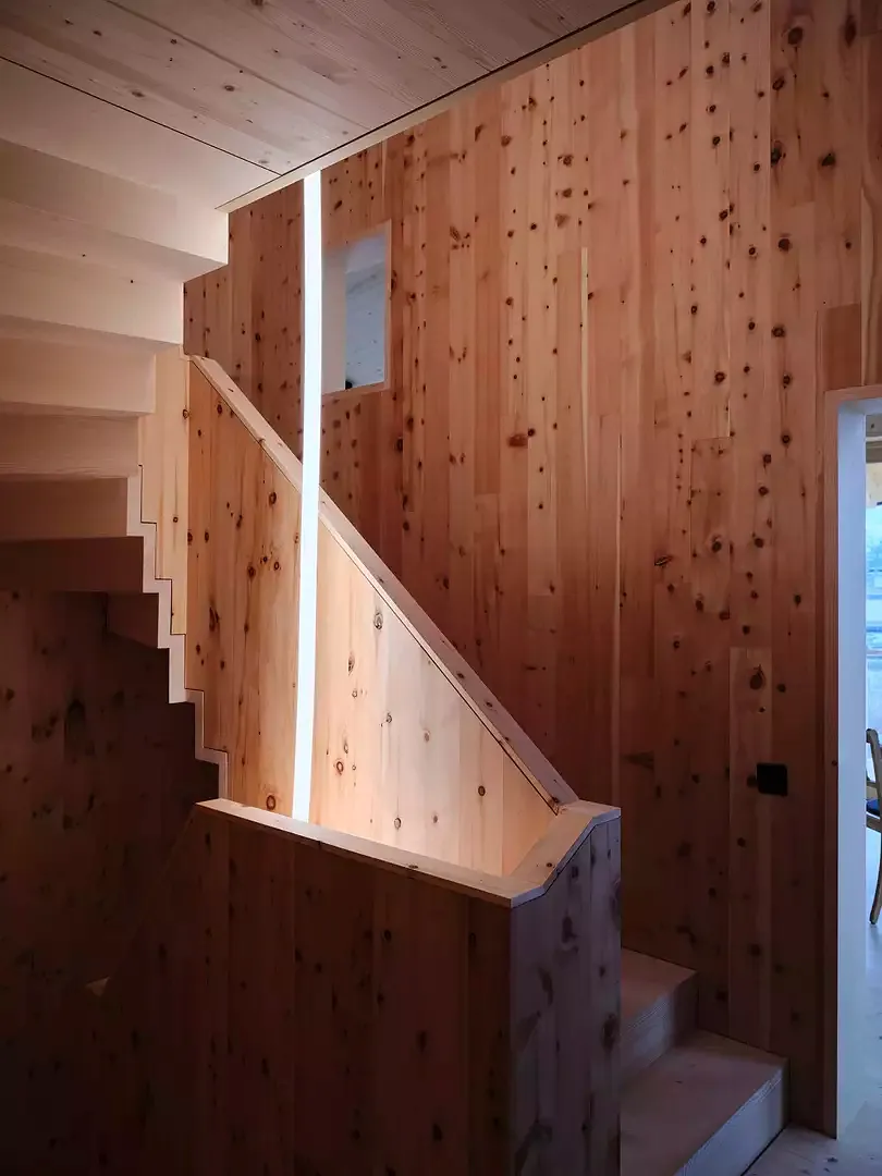Cage d'escalier à Arve