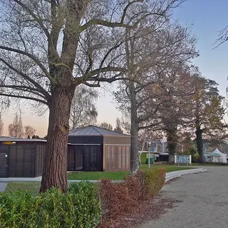 Bâtiment sanitaires du camping de La Tène