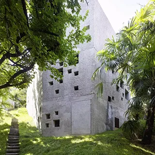 Neubau Betonhaus in Caviano