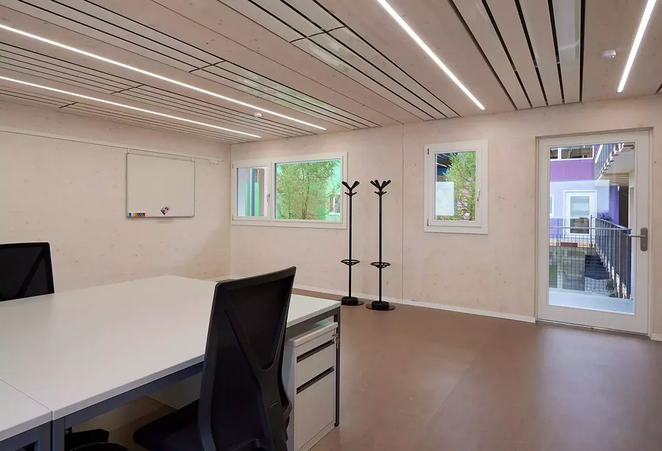 Intérieur d'un box de bureau