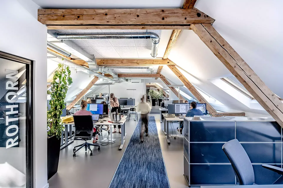 Arbeitsplätze DG