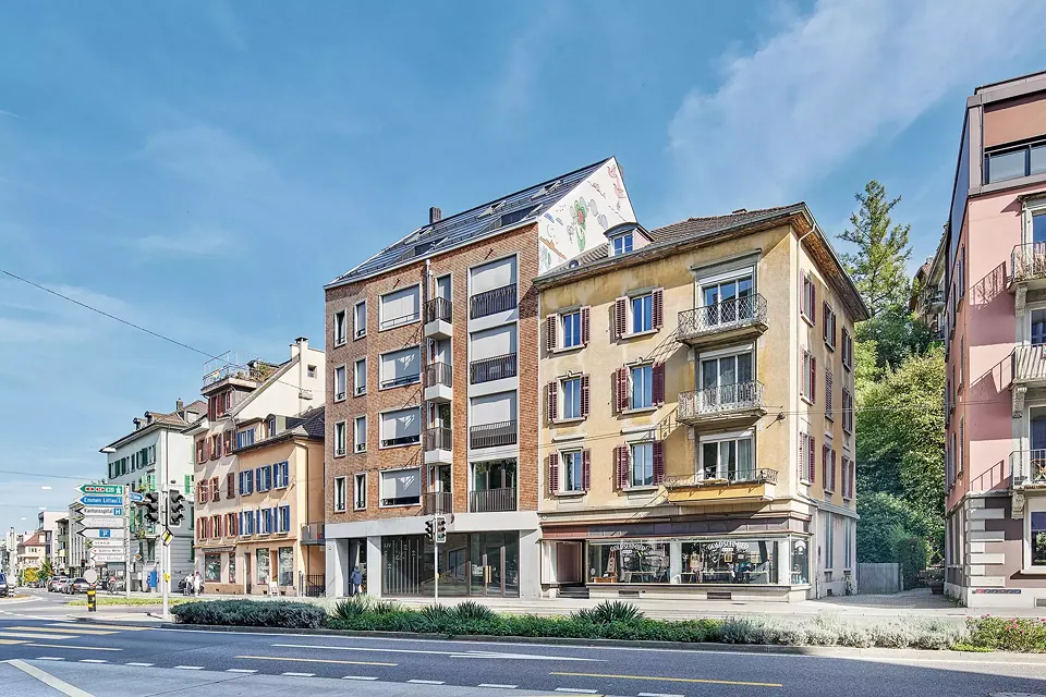 Côté rue