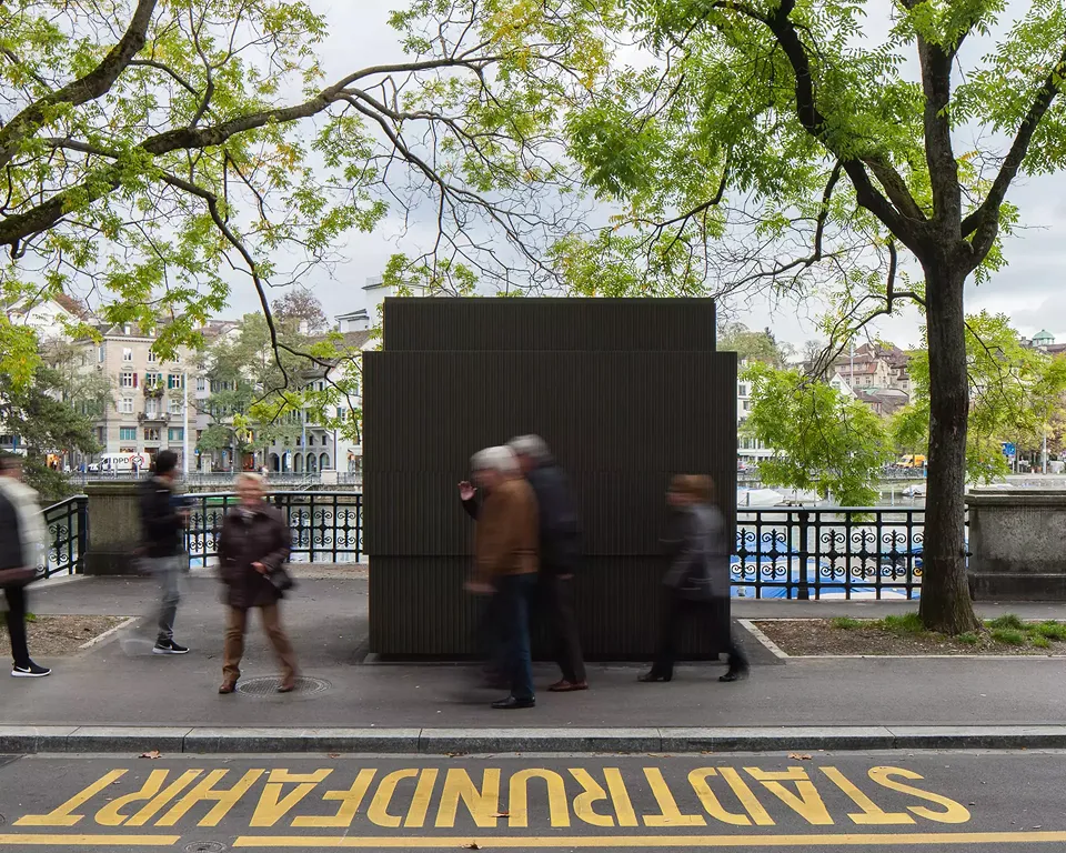 Züri WC am Stadthausquai