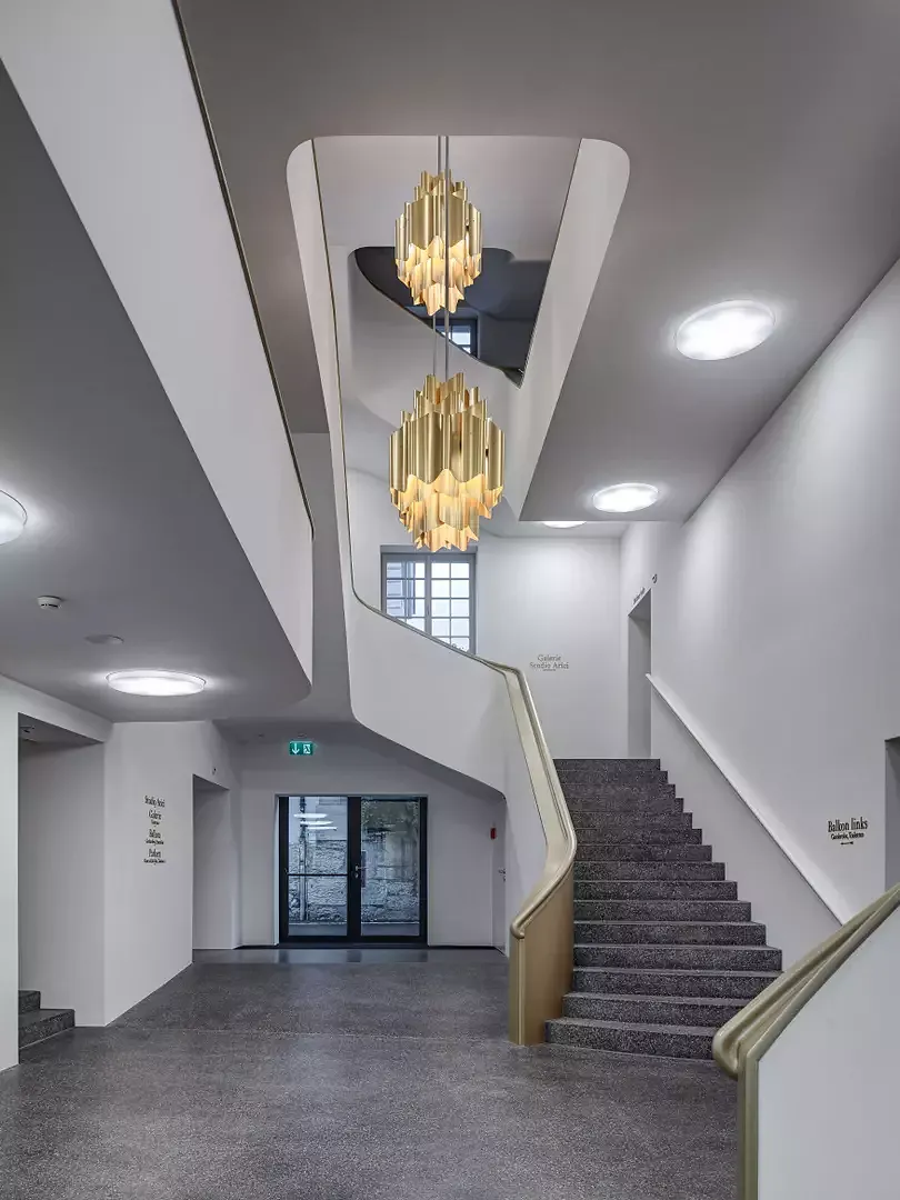 Stadttheater_Foyer.jpg