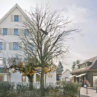 Restaurant mit Wohnungen