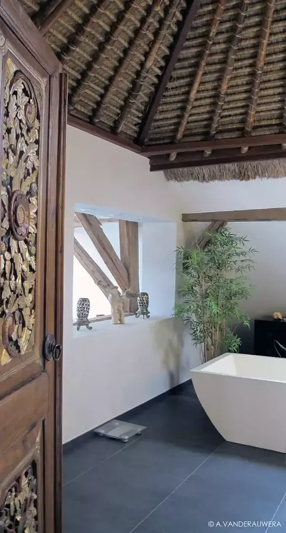 Badezimmer Hauptschlafzimmer