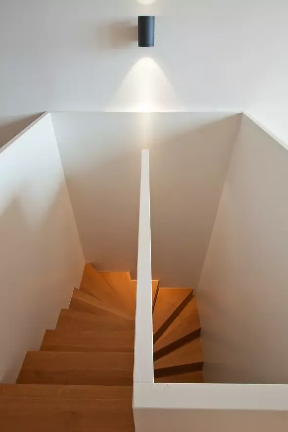 2-Zi-Whg Interne Treppe © ROT
