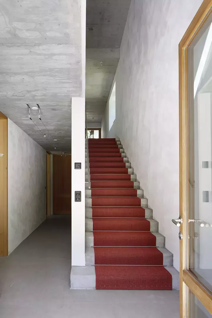 Escaliers rez-de-chaussée