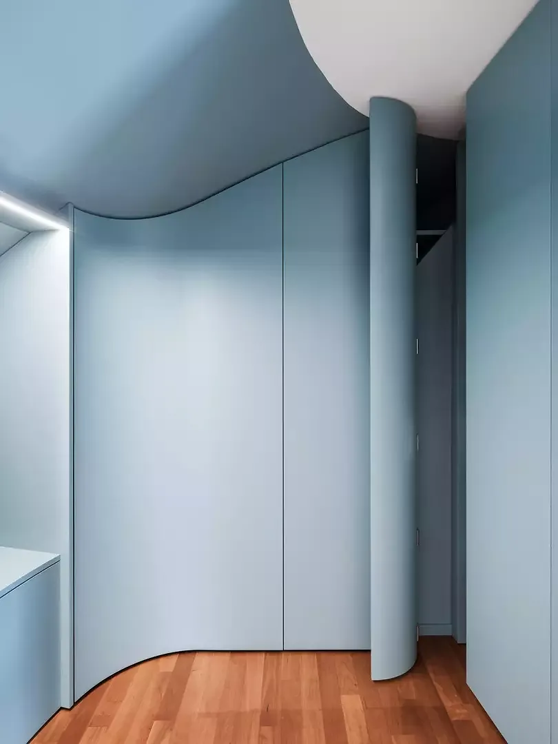 Turmzimmer Schrankwand 