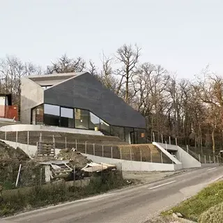 GSC - Black house in Cagiallo