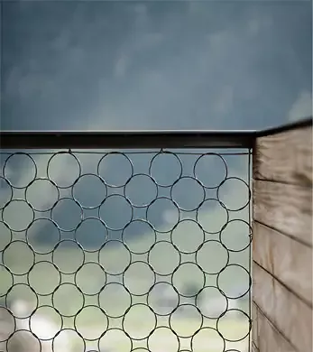 Detail Geländerfüllung Steinschlagschutz