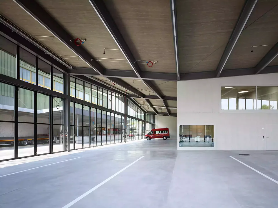 halle pour véhicules