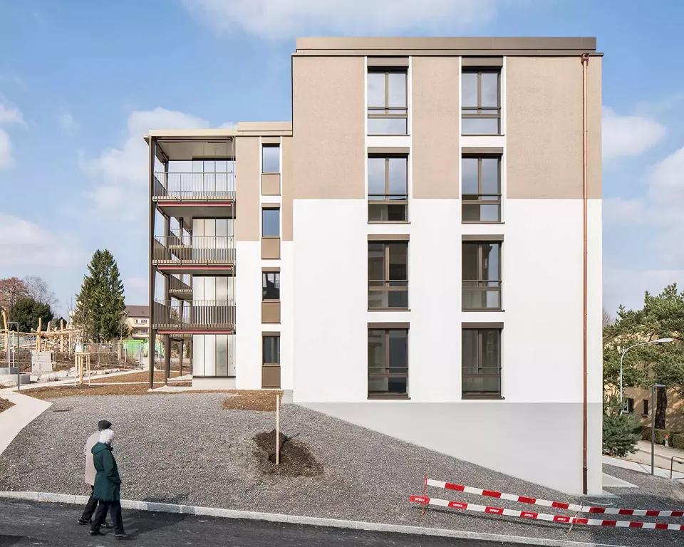Südfassade Gebäude F