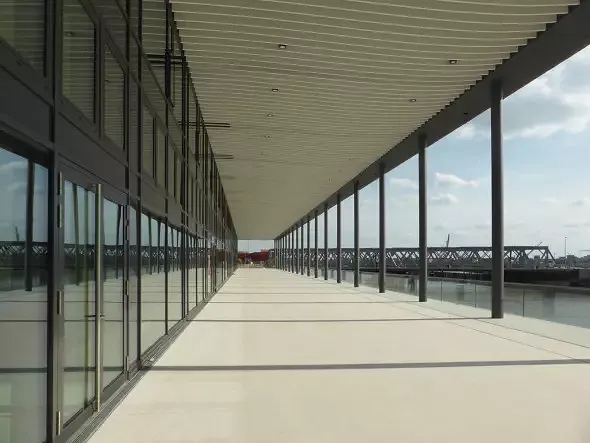 Stadtloggia-Ebene mit Blick Richtung HafenP