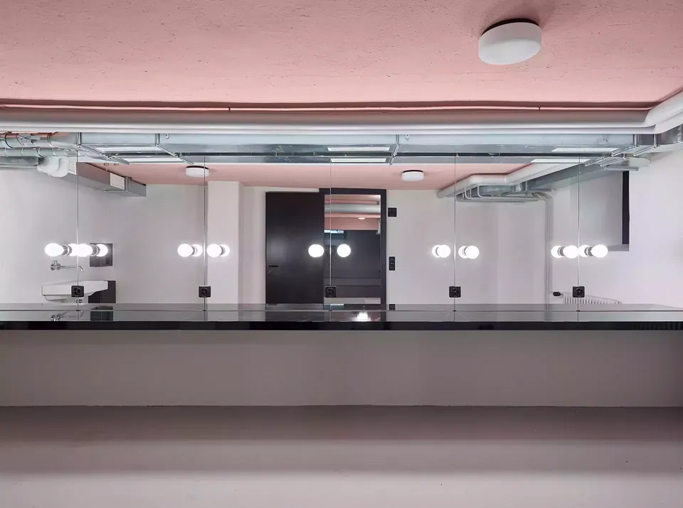 KünstlerInnengarderobe