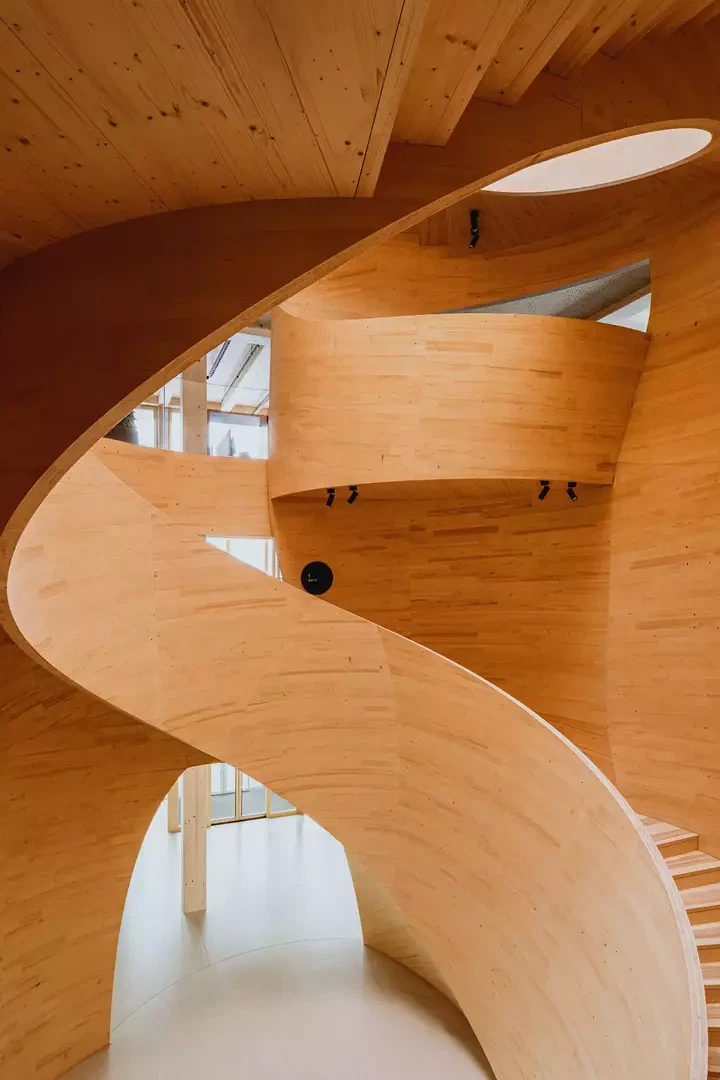 Freiform-Treppenhaus Atrium mit Freiformtreppenhaus