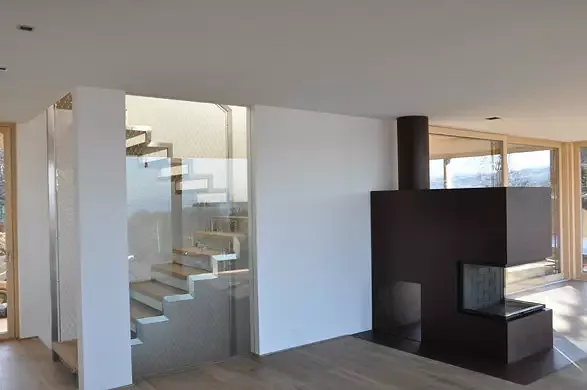 Habitation et cheminée, rez-de-chaussée
