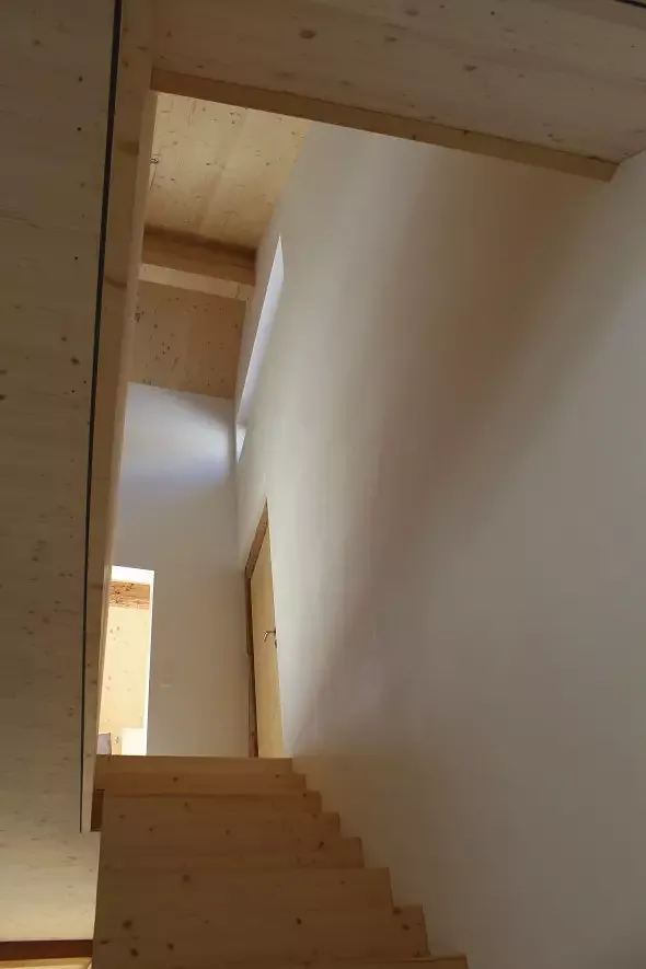 aufgang ins dachgeschoss