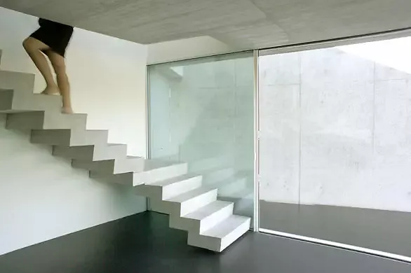 Treppe zum Wohnatelier