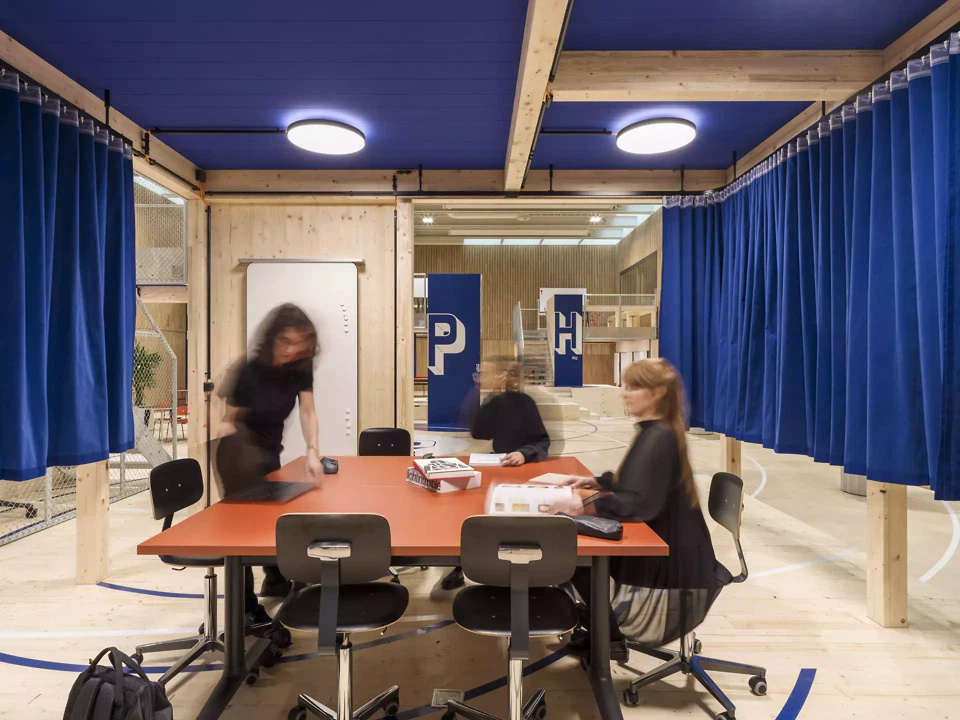 The Sphere: grosser Teambereich