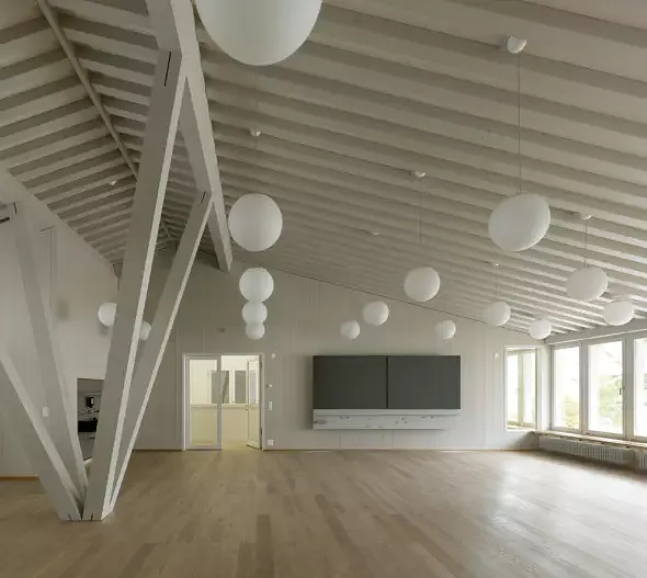Salle dans la mansarde