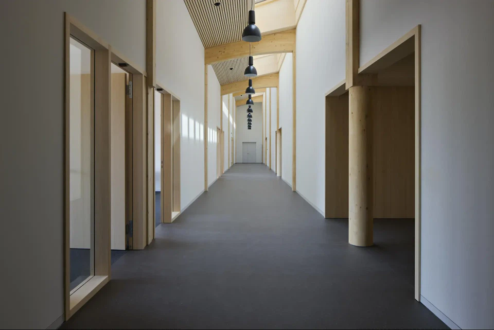 Korridor in der Büroaufstockung
