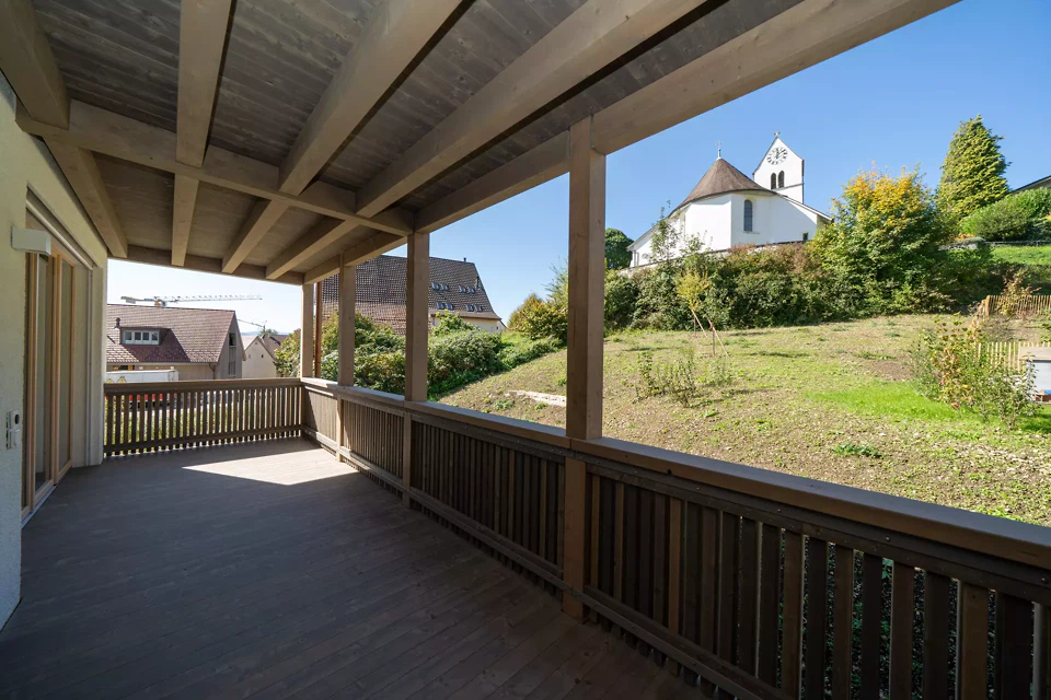 Laube Mehrfamilienhaus