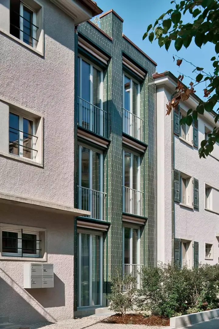 Façade côté rue