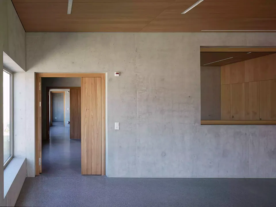 Corridor, accès aux ateliers
