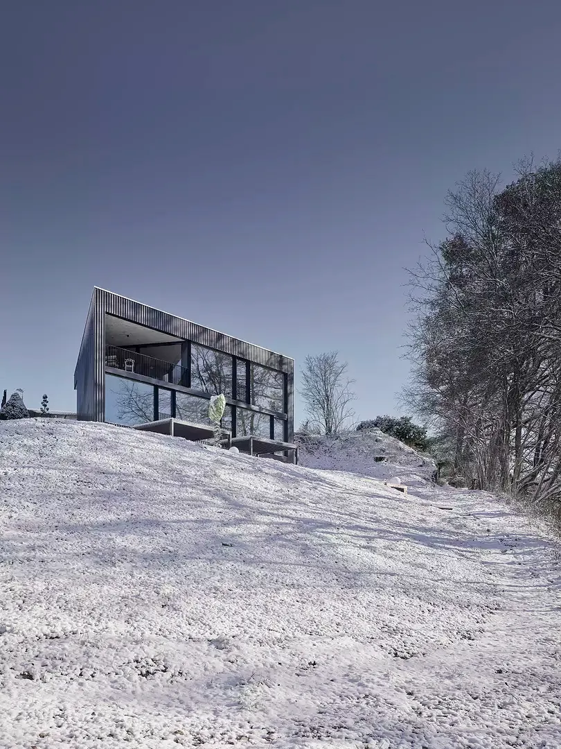 Vue de la maison en contre-bas