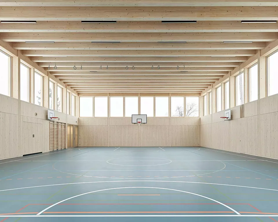 Obere Sporthalle, Holz
