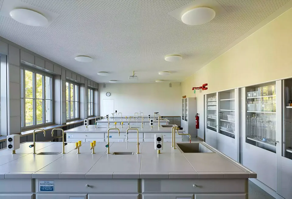 Praktikumszimmer Chemie