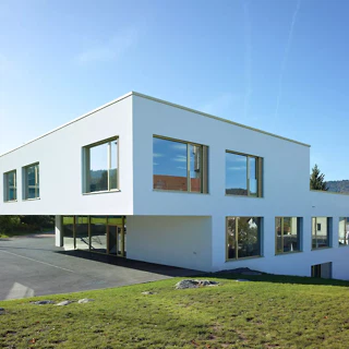 Schul- und Sportkomplex
