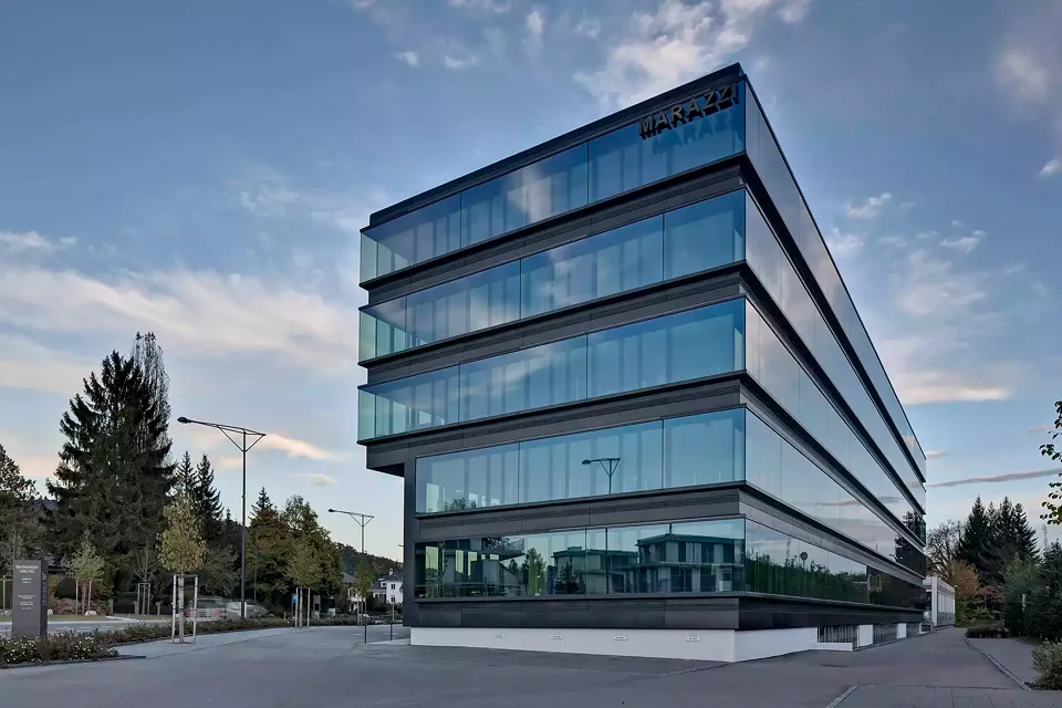 Blick auf Neubau