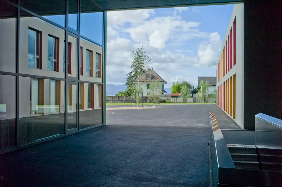 Préau couvert