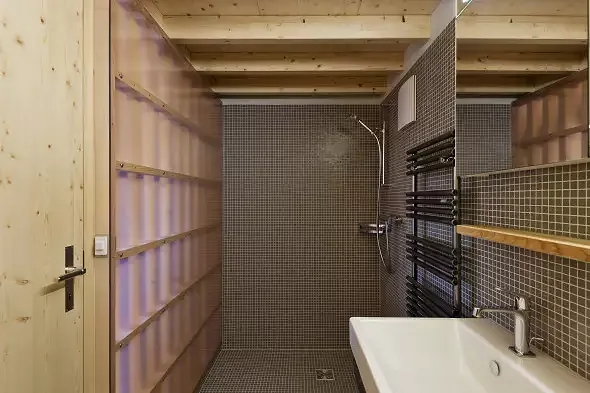 Dusche OG