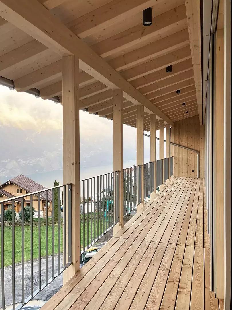 Balkon mit Blick Richtung Walensee