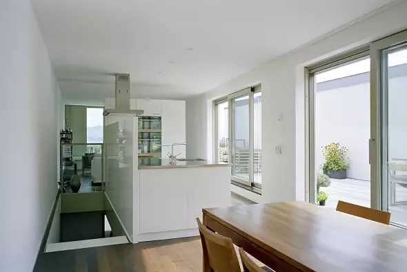 Esszimmer mit angrenzender Terrasse