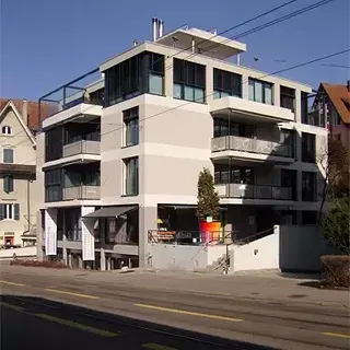 Aufstockung und energetische Sanierung MFH in Zürich-Höngg