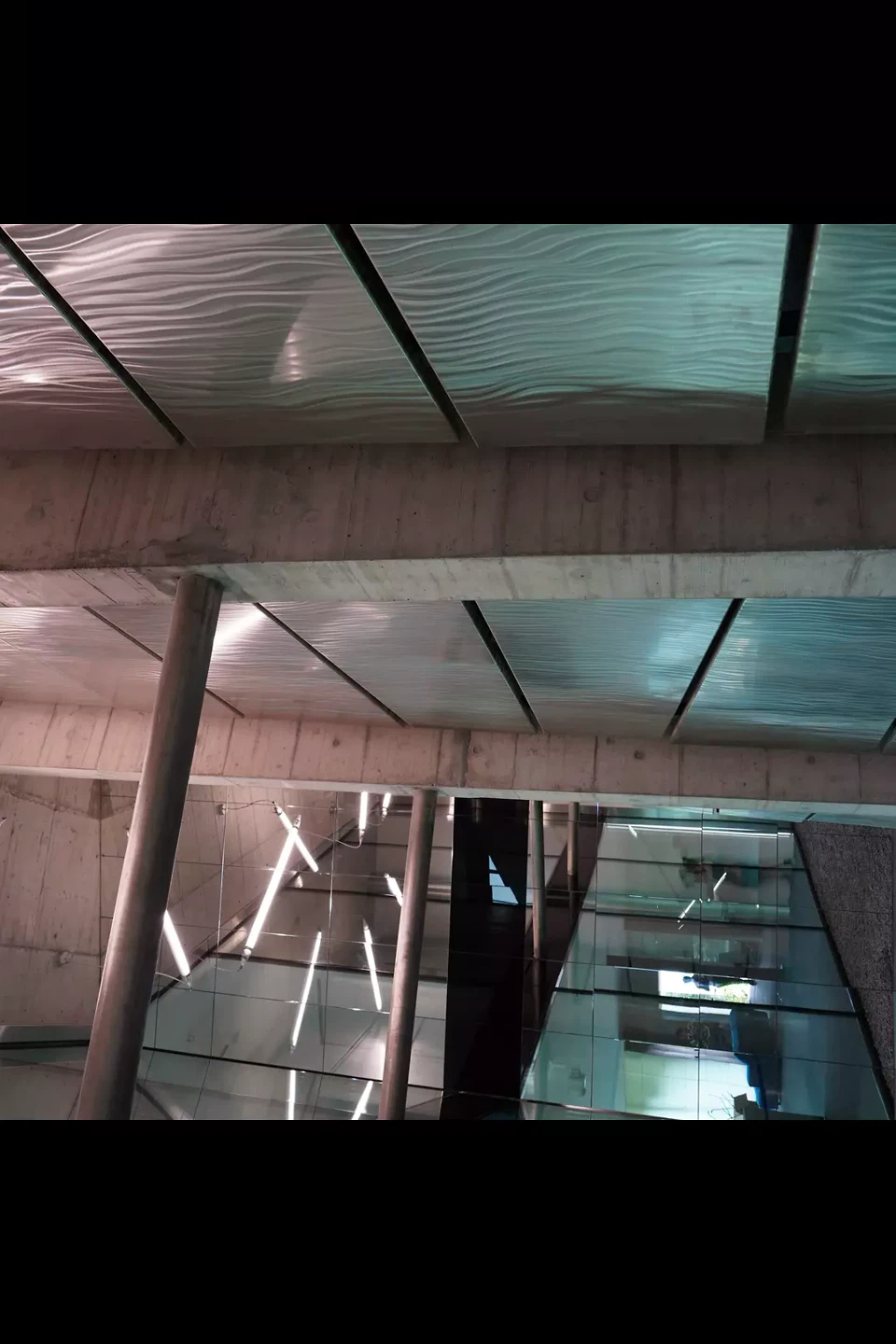 Wand mit Blick auf die Berge