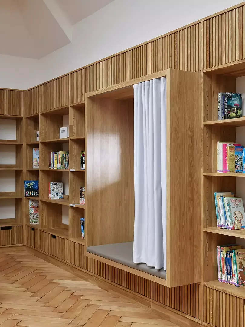 Lesenische in der Schülerbibliothek