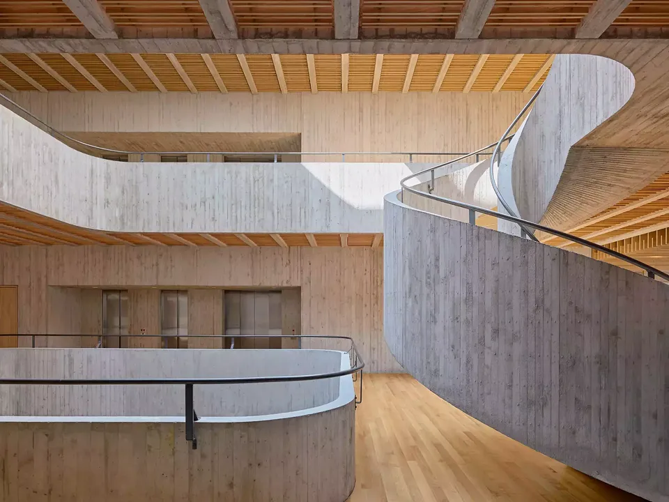 Atriumtreppe 2