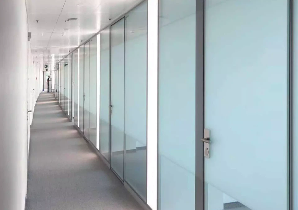 Corridor bureau