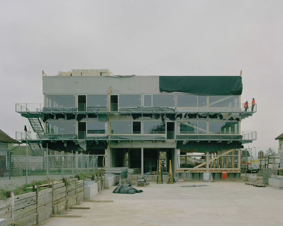 Vue extérieure pendant la construction